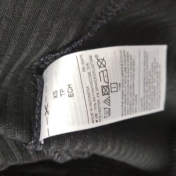 NWT Old Navy Plush rib knit long sleeve tee black XS - Picture 6 of 9